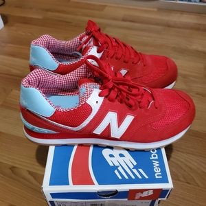 New Balance 574 Women's size 9.5 Picnic